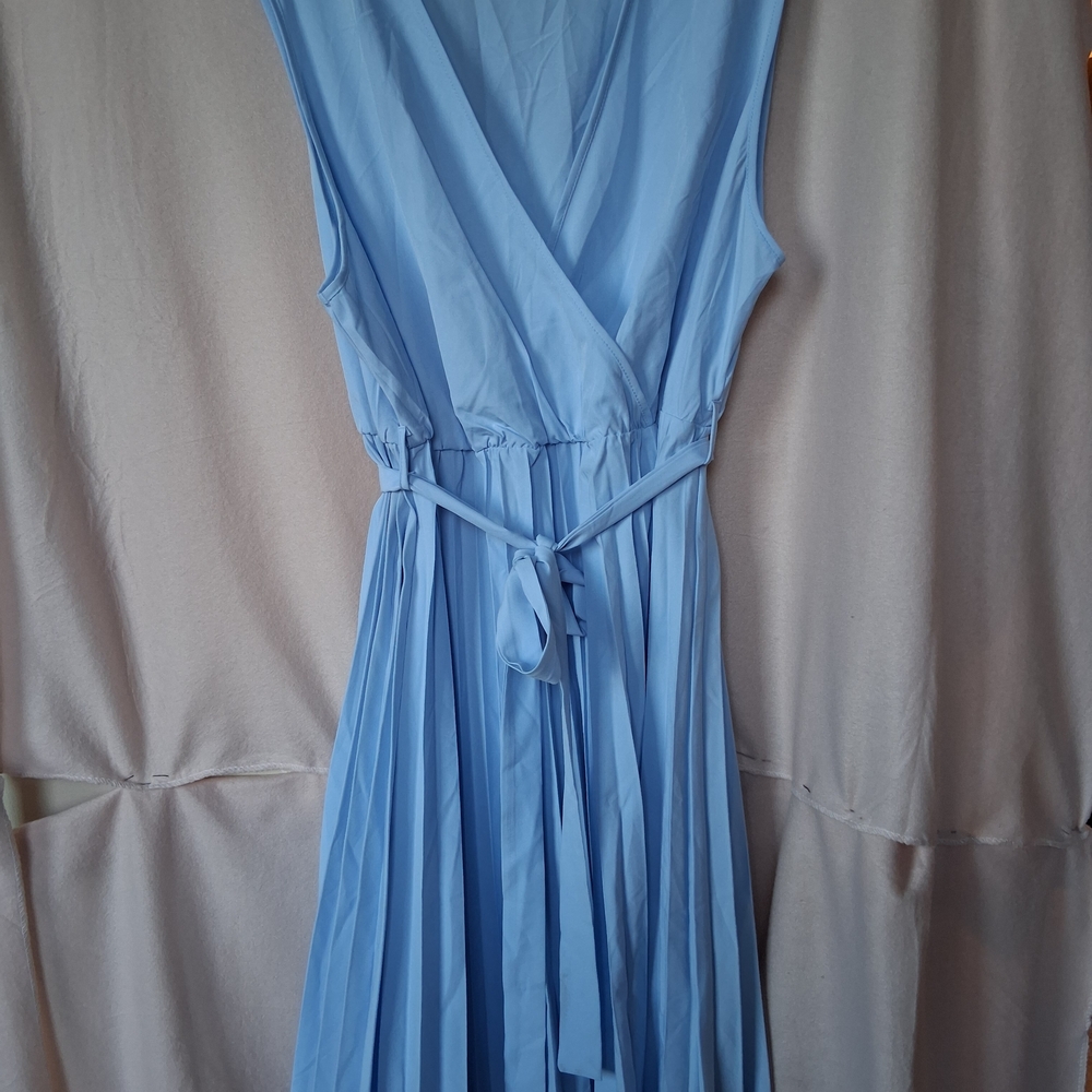 SHEIN Sky Blue Sleeveless Pleated Maxi Dress with Waist Tie